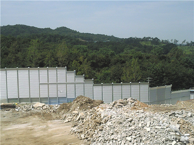 工廠(chǎng)車(chē)間廠(chǎng)房廠(chǎng)界隔音板材