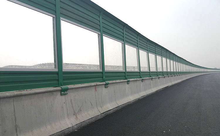 小區公路兩側聲屏障